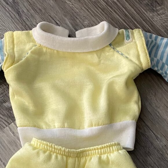 Cabbage Patch Kid Doll CLOTHES ONLY- Girl Sweat outfit- Vintage 1985 - Picture 2 of 5